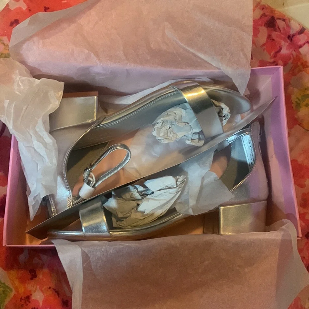NewTouch Of Nina Keyna Big Kid Girls' Peep Toe shoe  sandals Sale ‼️